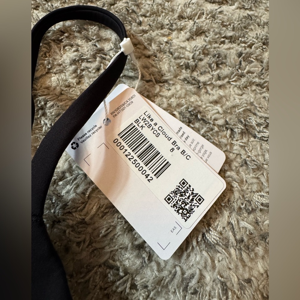 Lululemon Like a Cloud Bra
Light Support, B/C Cup - Picture 4 of 5